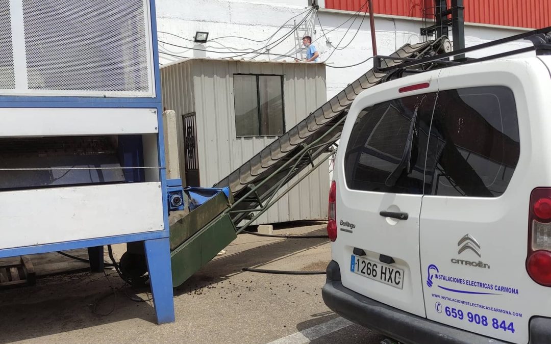 INSTALACION DE LINEA PARA MAQUINARIA EN MOLINO (CARMONA)